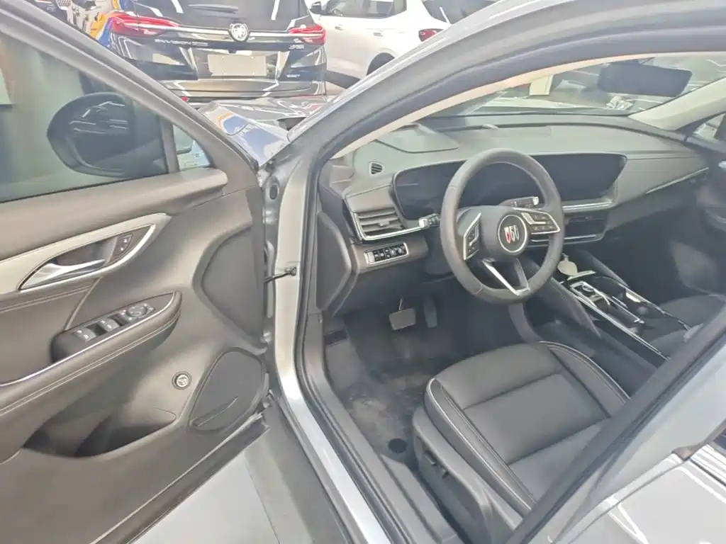 Buick Envision Plus — миниатюра 16