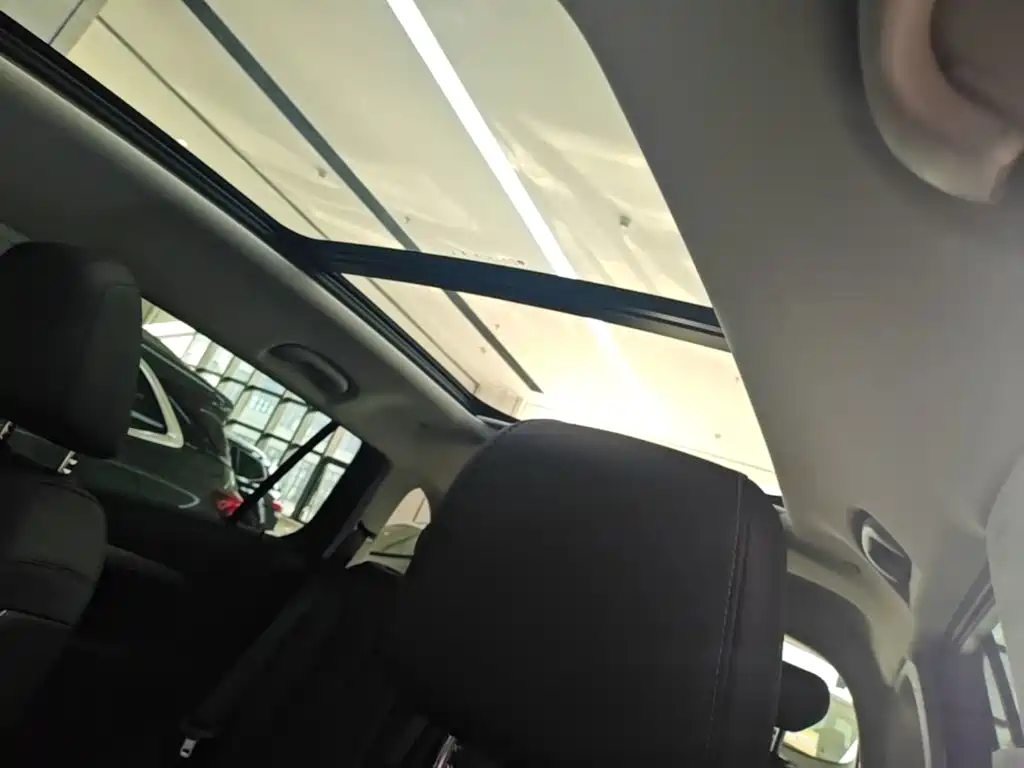 Buick Envision Plus — миниатюра 18