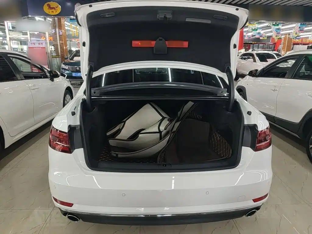 Audi A4L — миниатюра 19