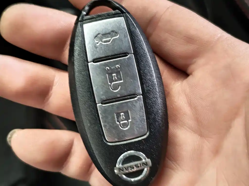 Nissan Bluebird — миниатюра 9