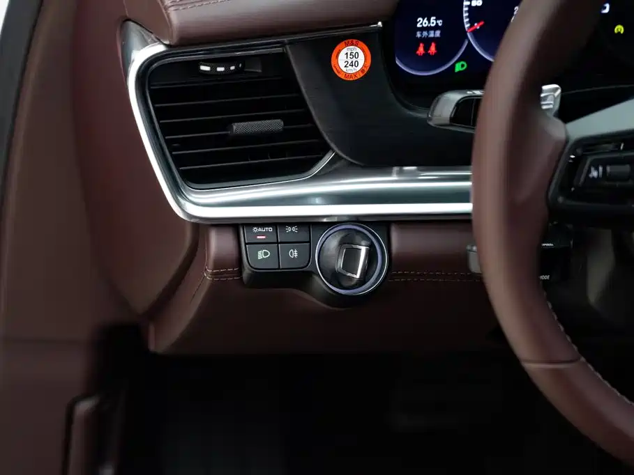 Porsche Panamera — миниатюра 22