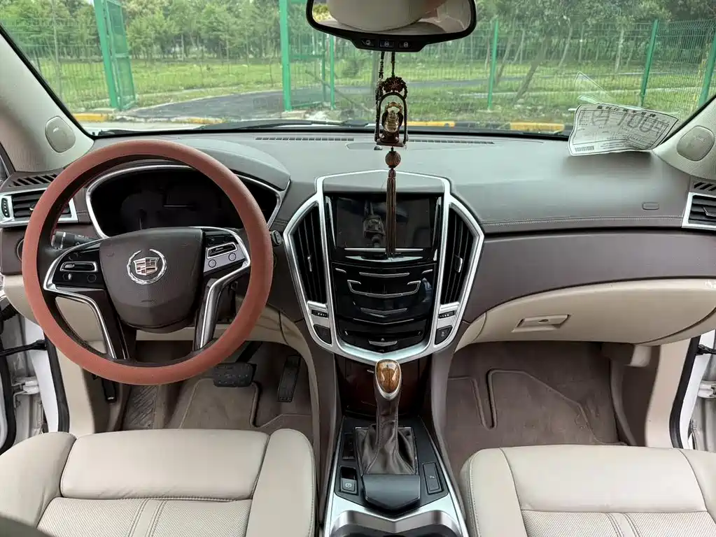 Cadillac SRX — миниатюра 4