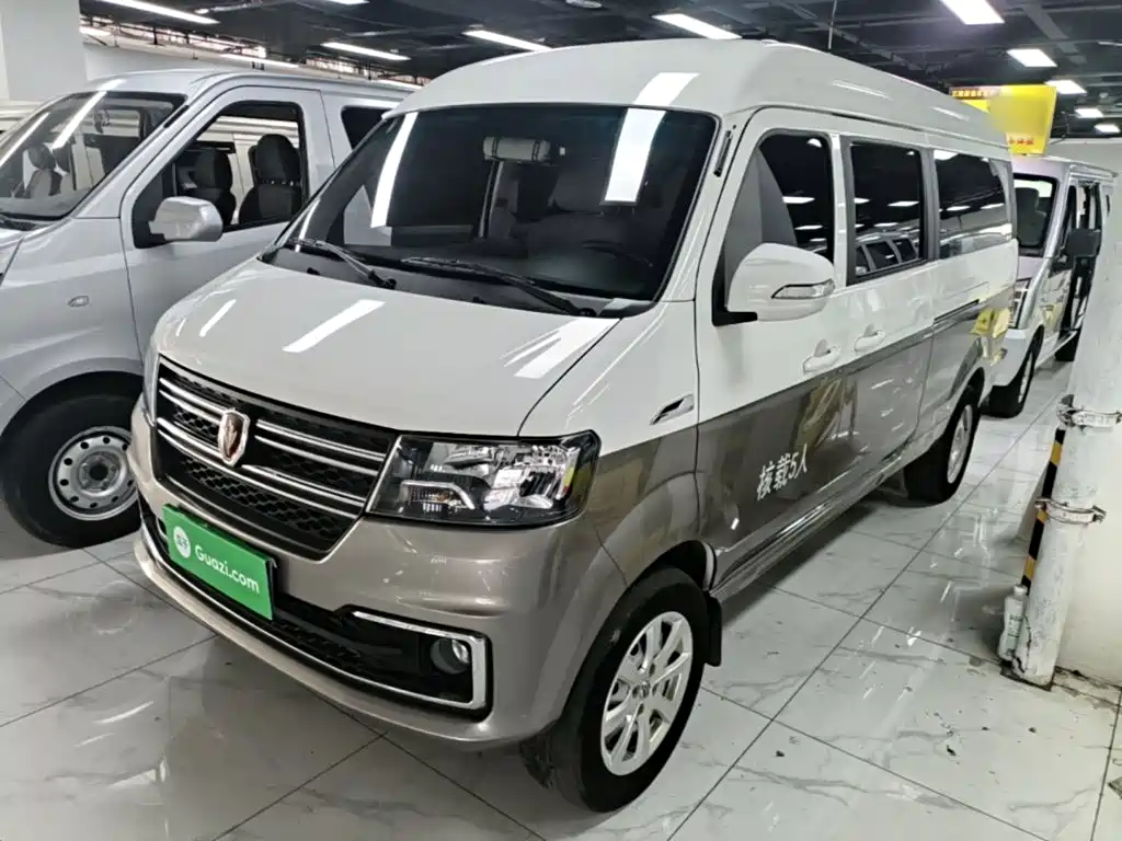 Jinbei Hiace X30L