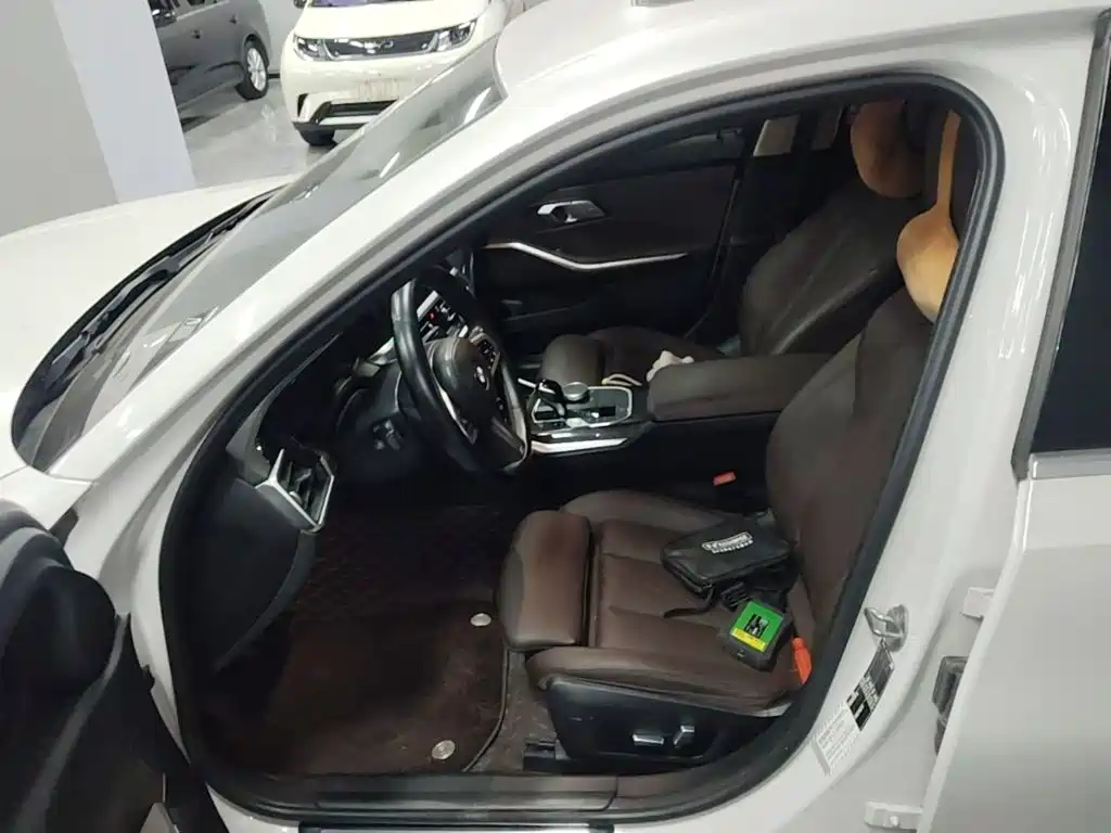 BMW 3 Series — миниатюра 15