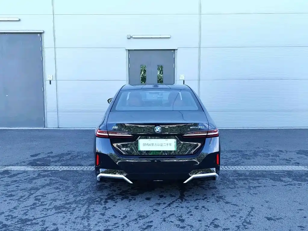 BMW i5 — миниатюра 3
