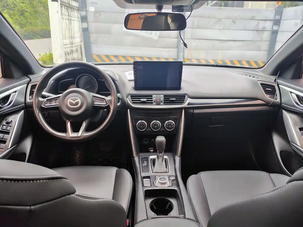 MAZDA CX 4