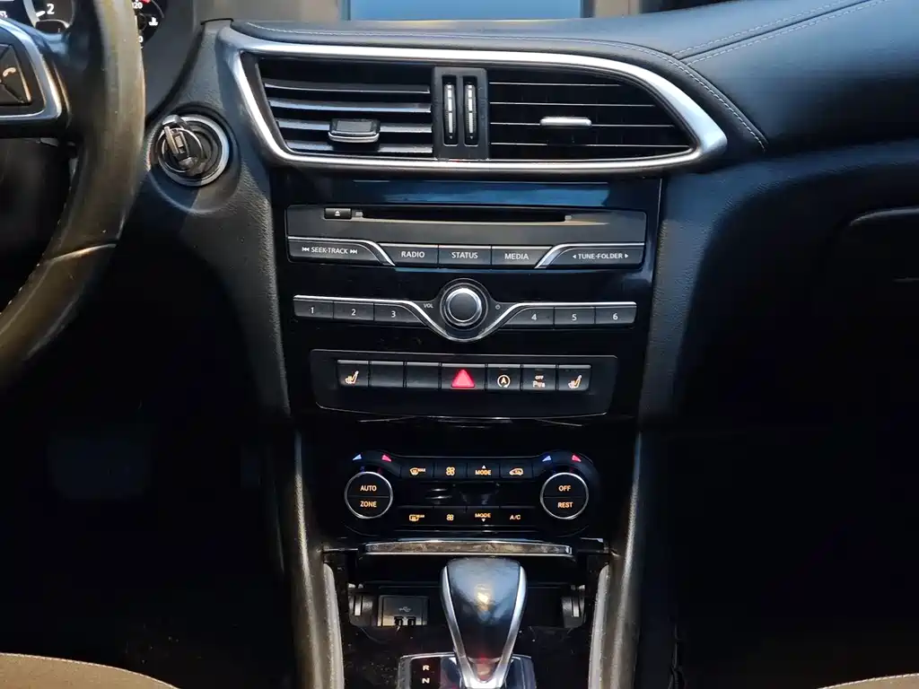 Infiniti QX30 — миниатюра 20