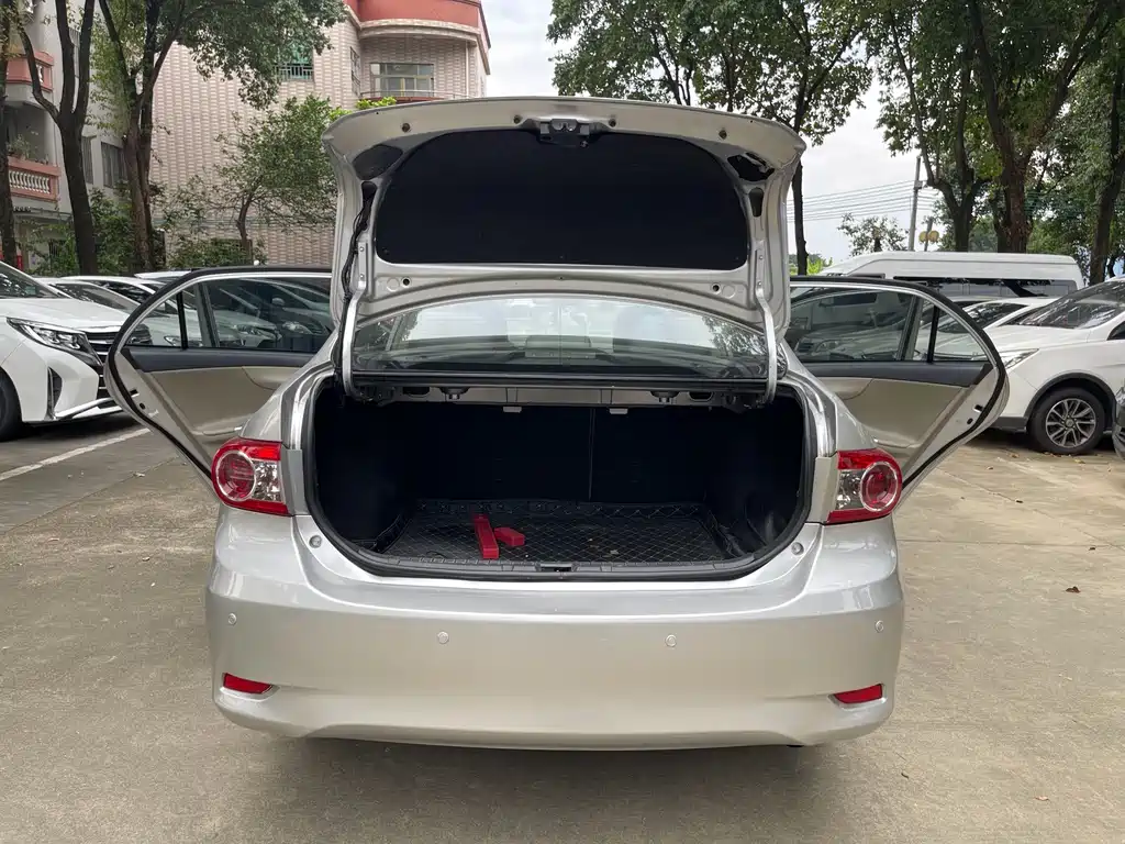 Toyota Corolla — миниатюра 10
