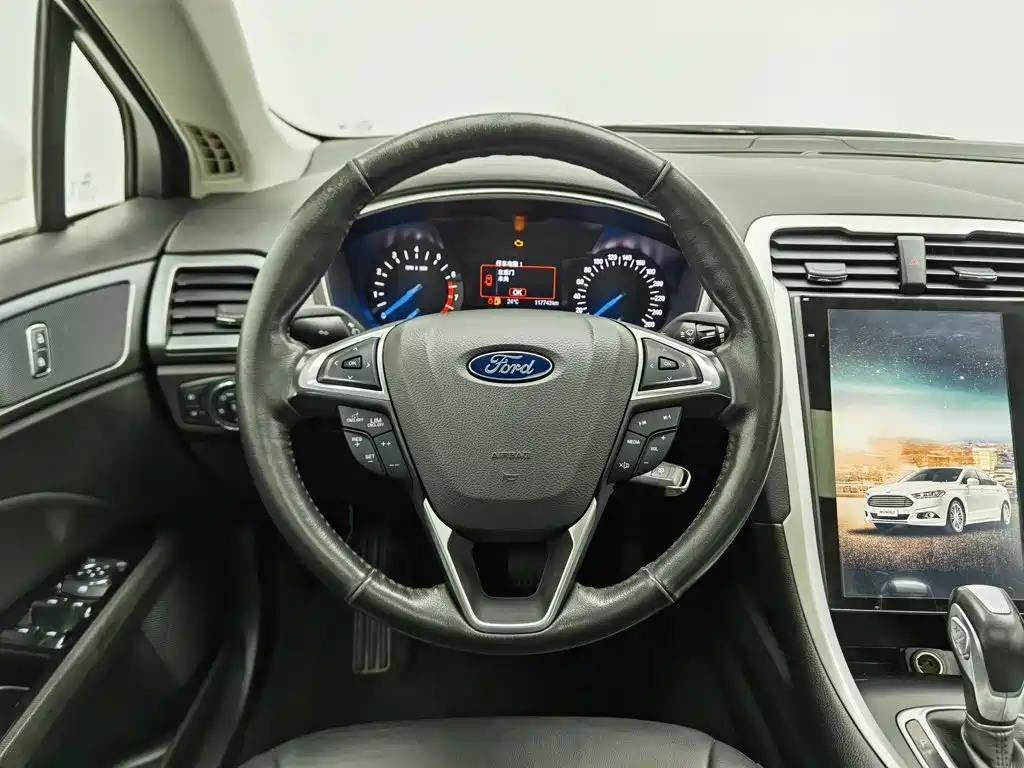 Ford Mondeo — миниатюра 11
