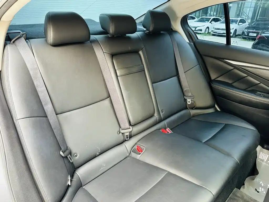 Infiniti Q50L 2018 2.0T Comfort V