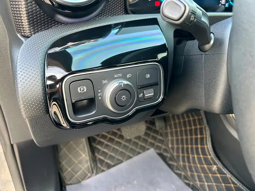 Mercedes-Benz A-Class — миниатюра 19