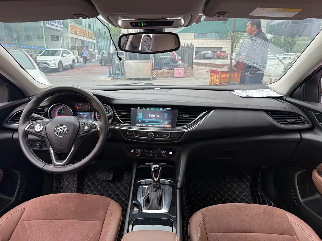 Buick Regal — миниатюра 8
