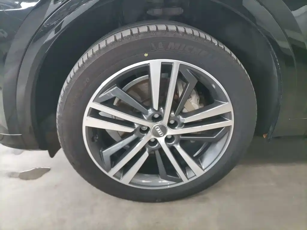Audi Q5L — миниатюра 23