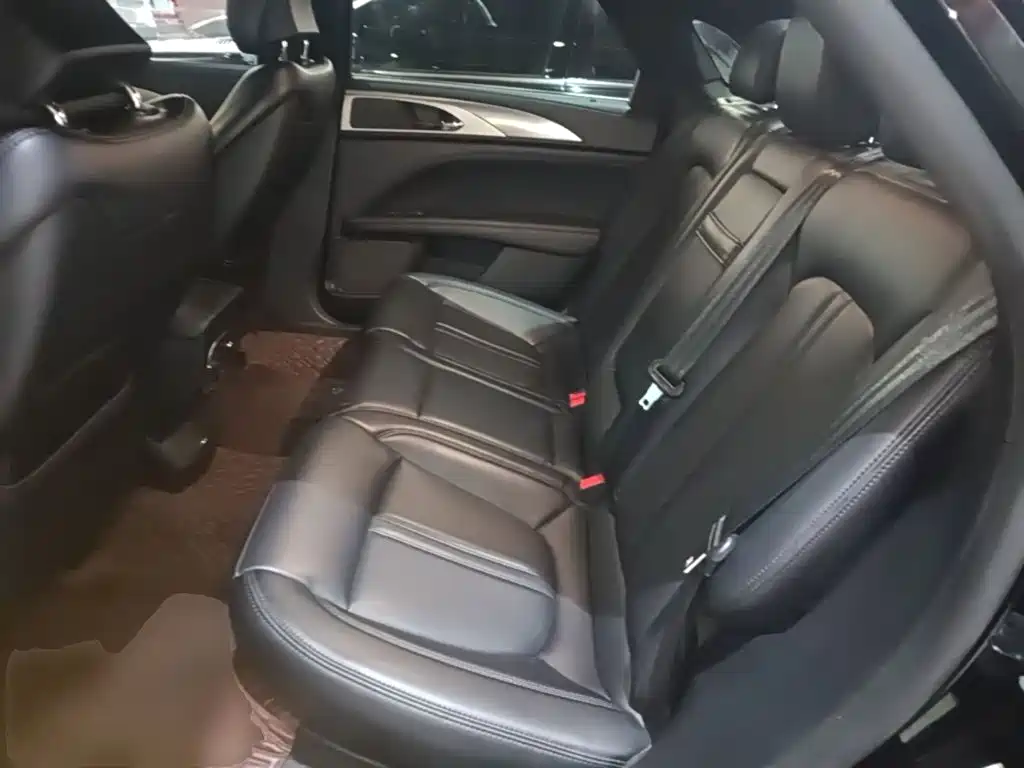 Lincoln MKZ — миниатюра 17