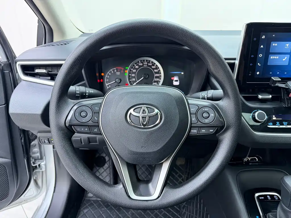 Toyota Corolla — миниатюра 11
