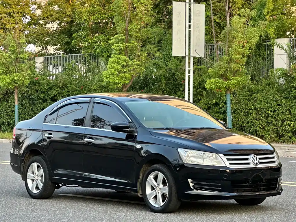 Volkswagen Santana — миниатюра 3