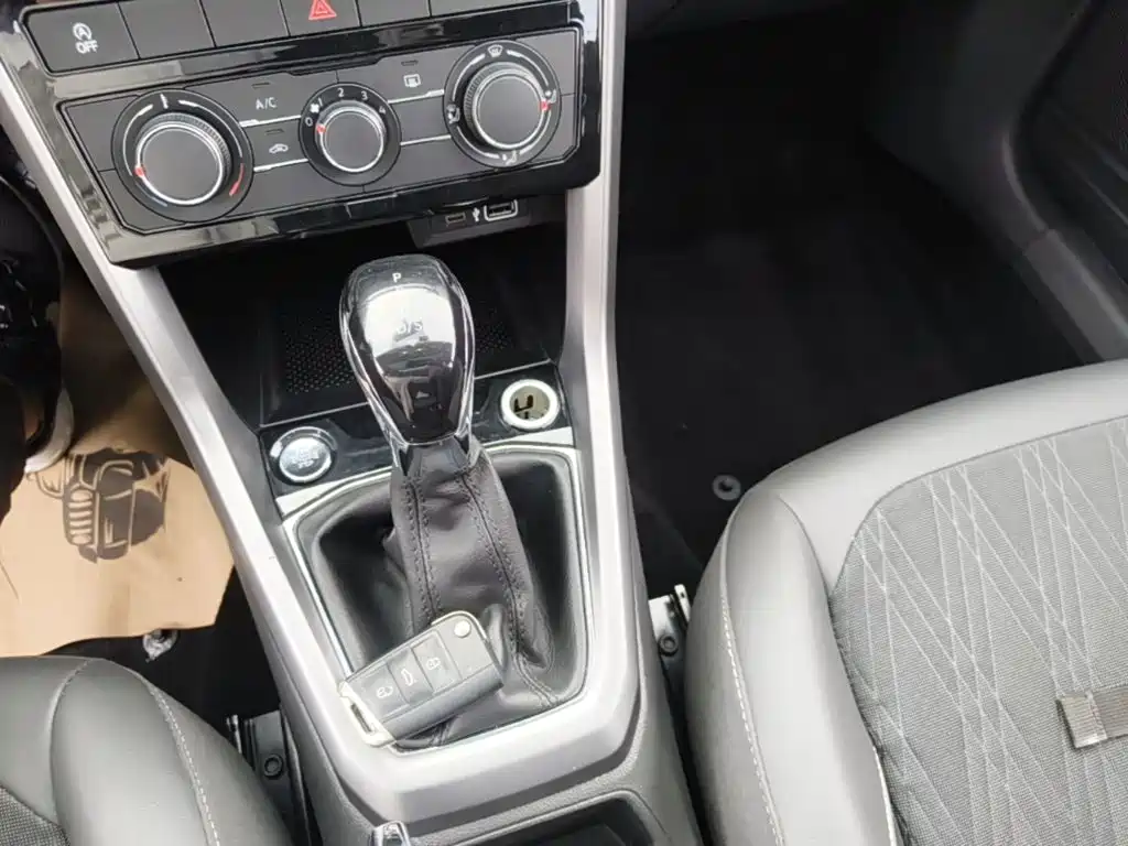 Volkswagen T-Cross — миниатюра 14