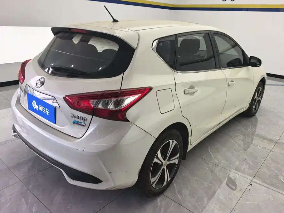 Nissan Tiida — миниатюра 3