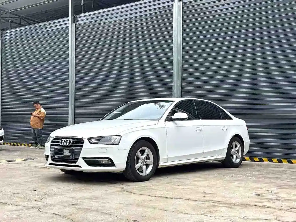 Купить Audi A4L