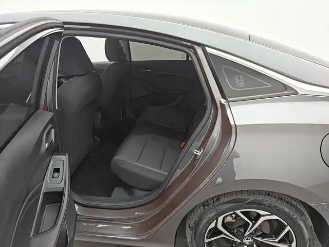 MG 5 2023 180DVVT MT