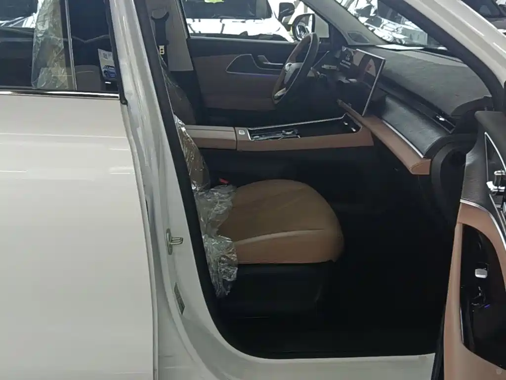 Chery Tiggo 8L — миниатюра 25
