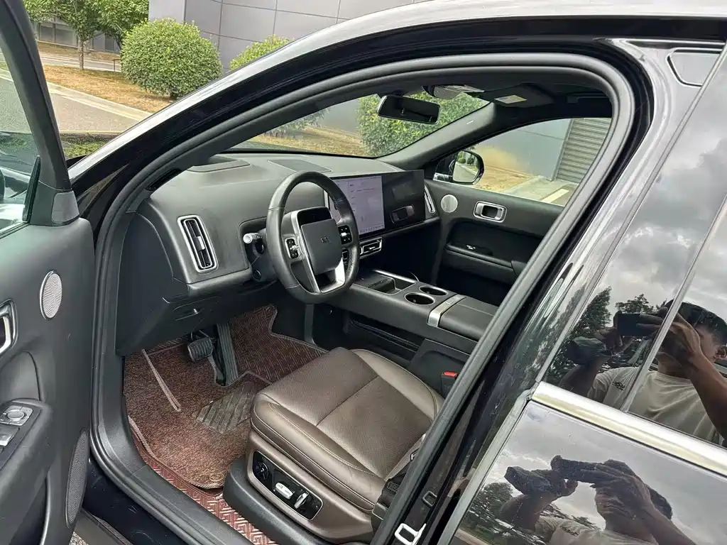 Li Auto Li L8 — миниатюра 16