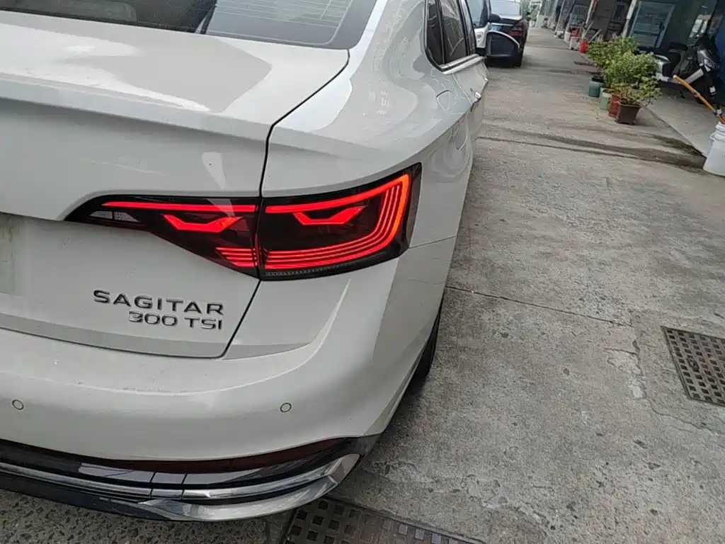 Volkswagen Sagitar — миниатюра 8