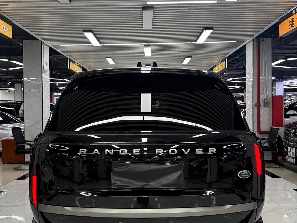 Land Rover Range Rover — миниатюра 9