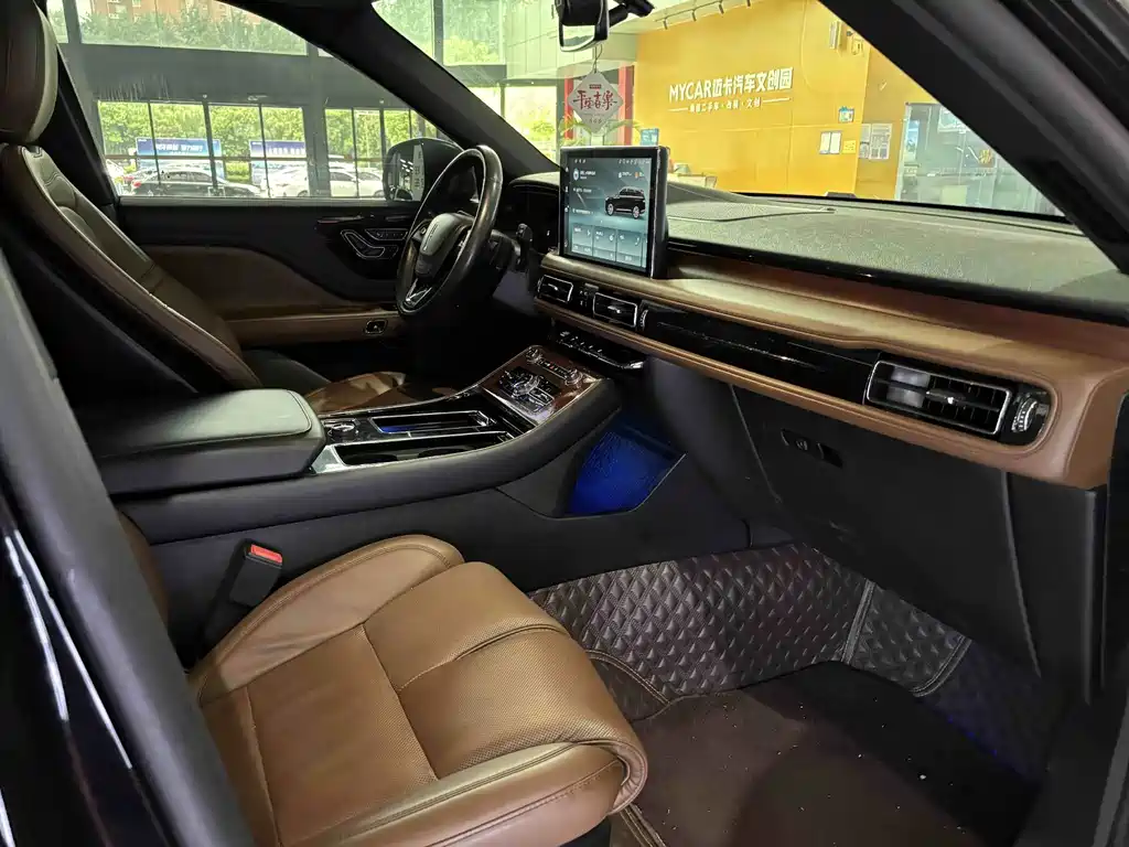 Lincoln Aviator — миниатюра 11