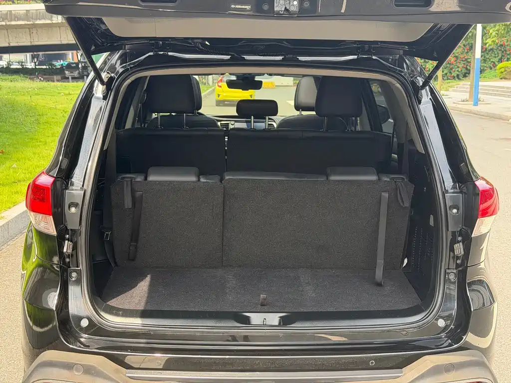 Toyota Highlander — миниатюра 12