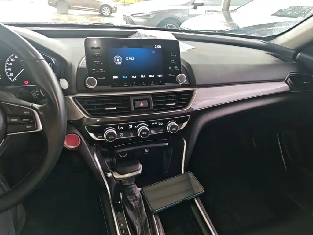 Honda Inspire — миниатюра 10