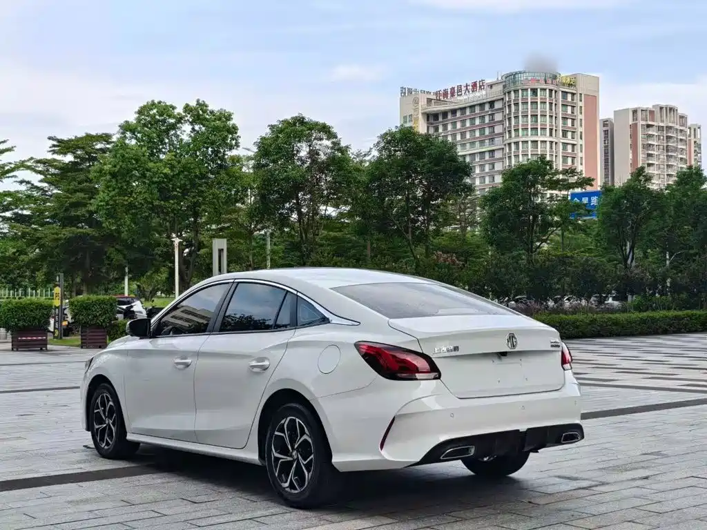 MG MG5 — миниатюра 5