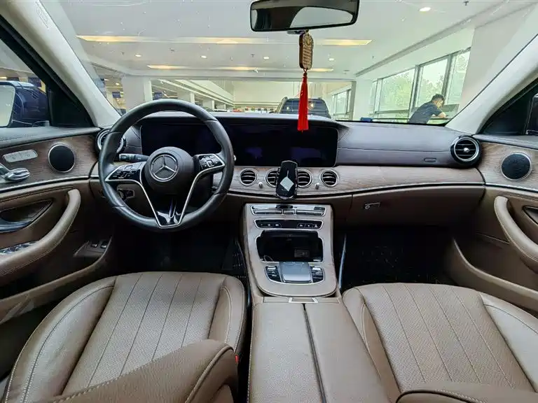 Mercedes-Benz E-Class E 2023 E 350 e L