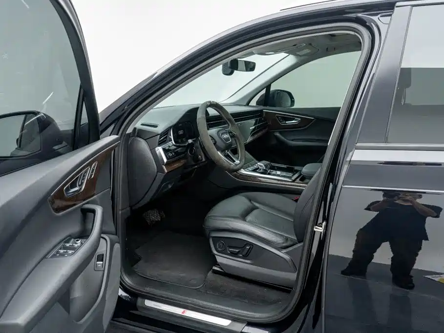 Audi Q7 — миниатюра 29
