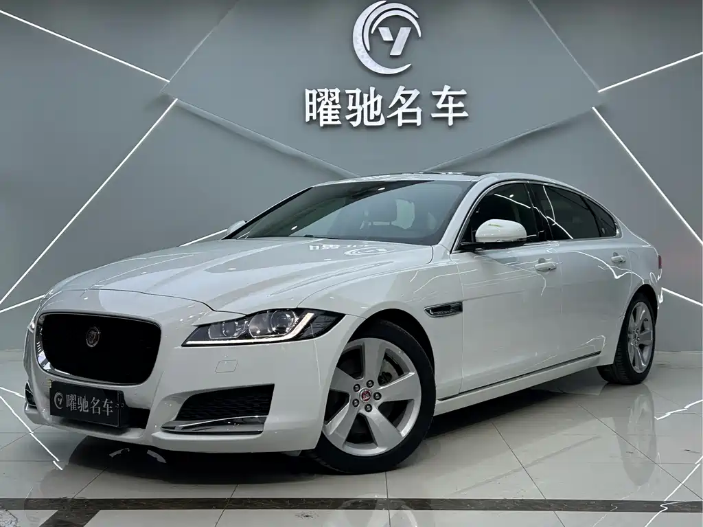 Jaguar XFL 2020