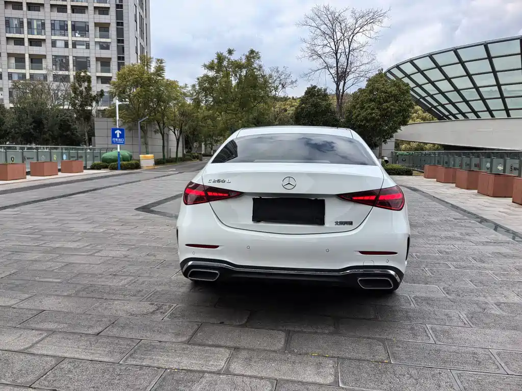 MERCEDES-BENZ C CLASS