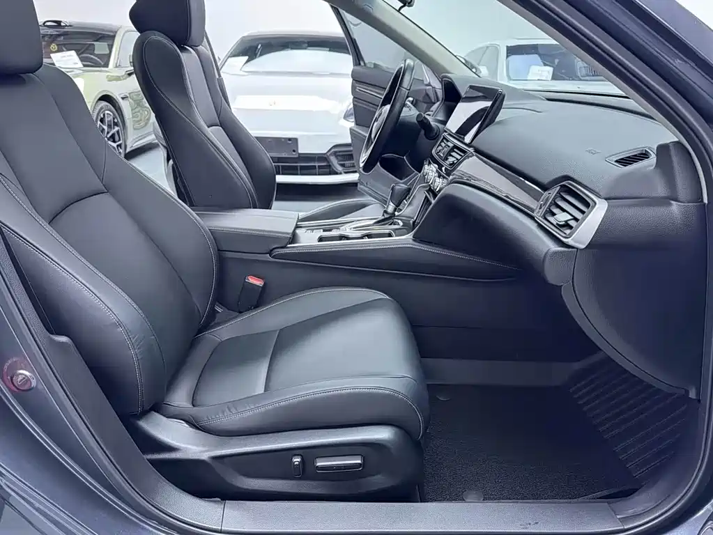 Honda Accord — миниатюра 11