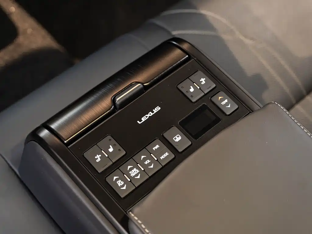 Lexus ES — миниатюра 20