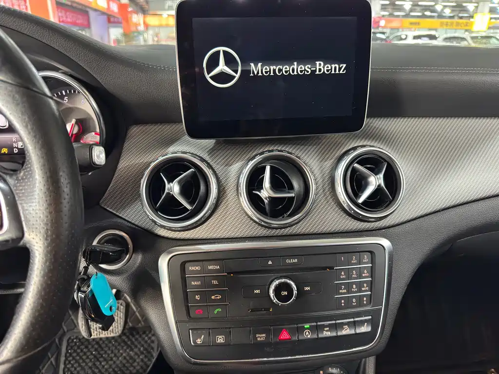 Mercedes-Benz GLA — миниатюра 15