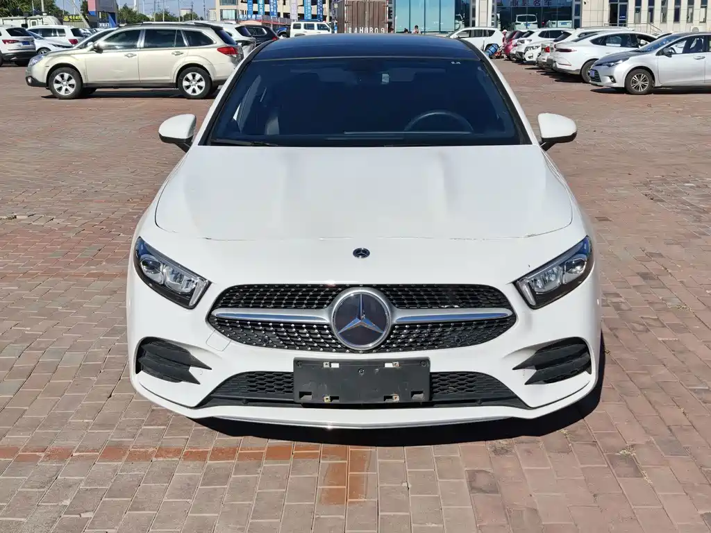 Mercedes-Benz A-Class — миниатюра 2