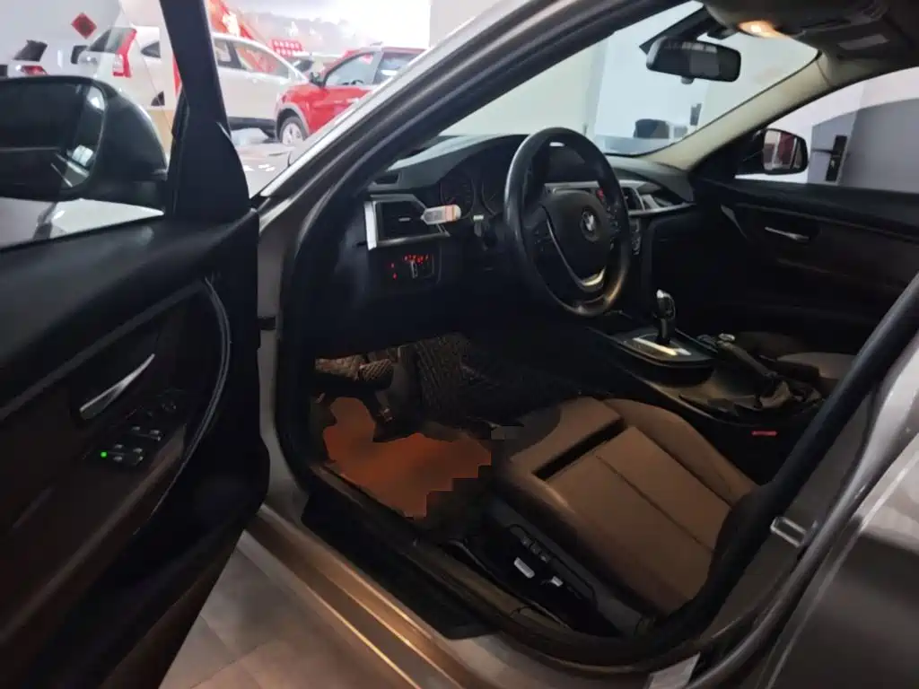 BMW 3 Series — миниатюра 16