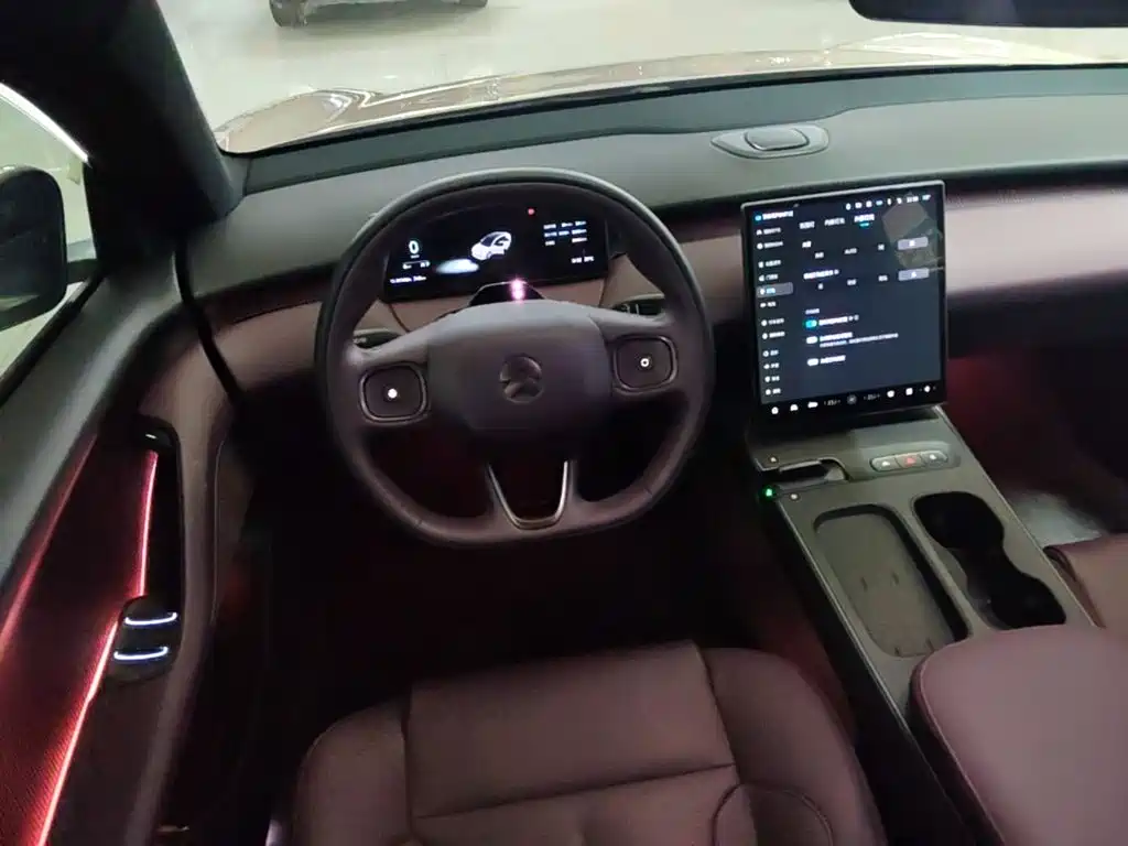 NIO ET5 — миниатюра 11