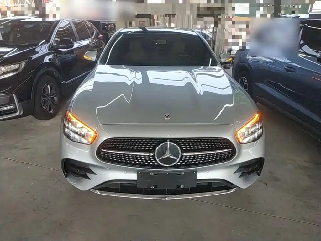 Mercedes-Benz E-Class — миниатюра 3