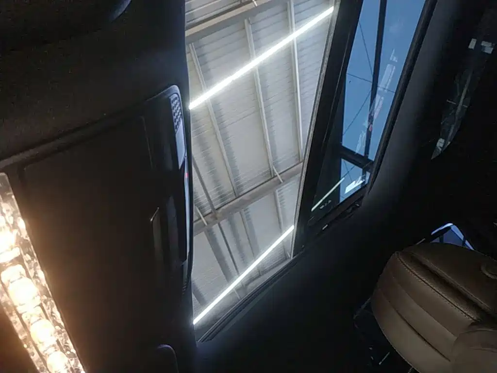 Mercedes-Benz E-Class — миниатюра 18