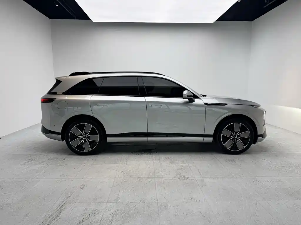 XPeng G9 — миниатюра 17