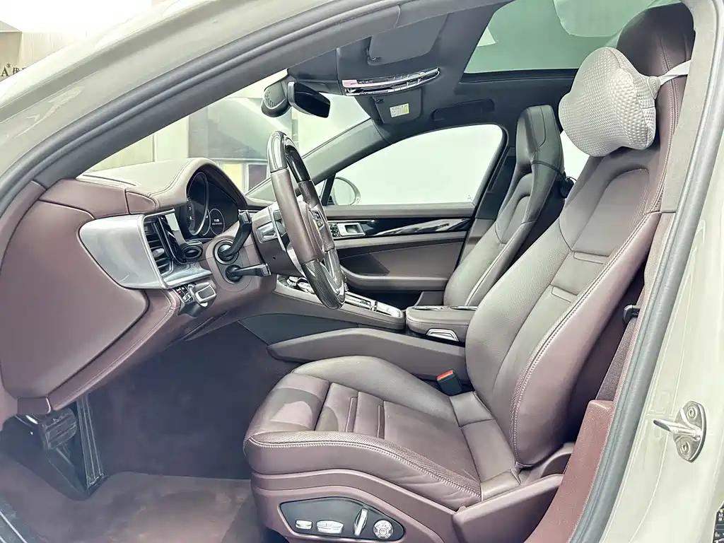 Porsche Panamera — миниатюра 7