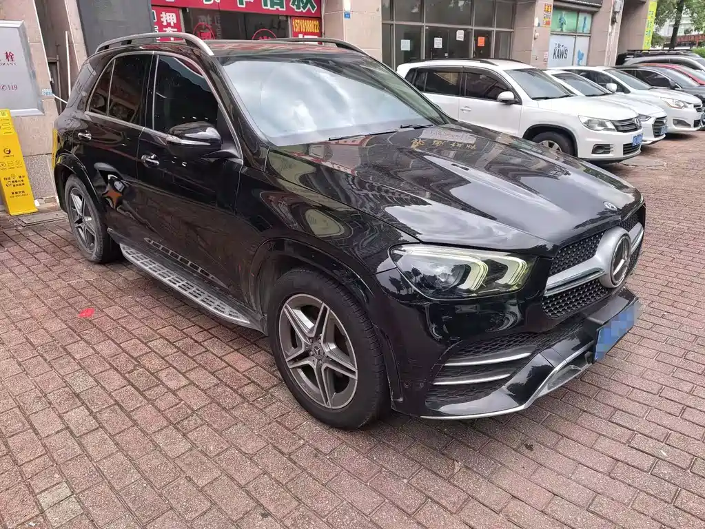 Mercedes-Benz GLE (Import) — миниатюра 2
