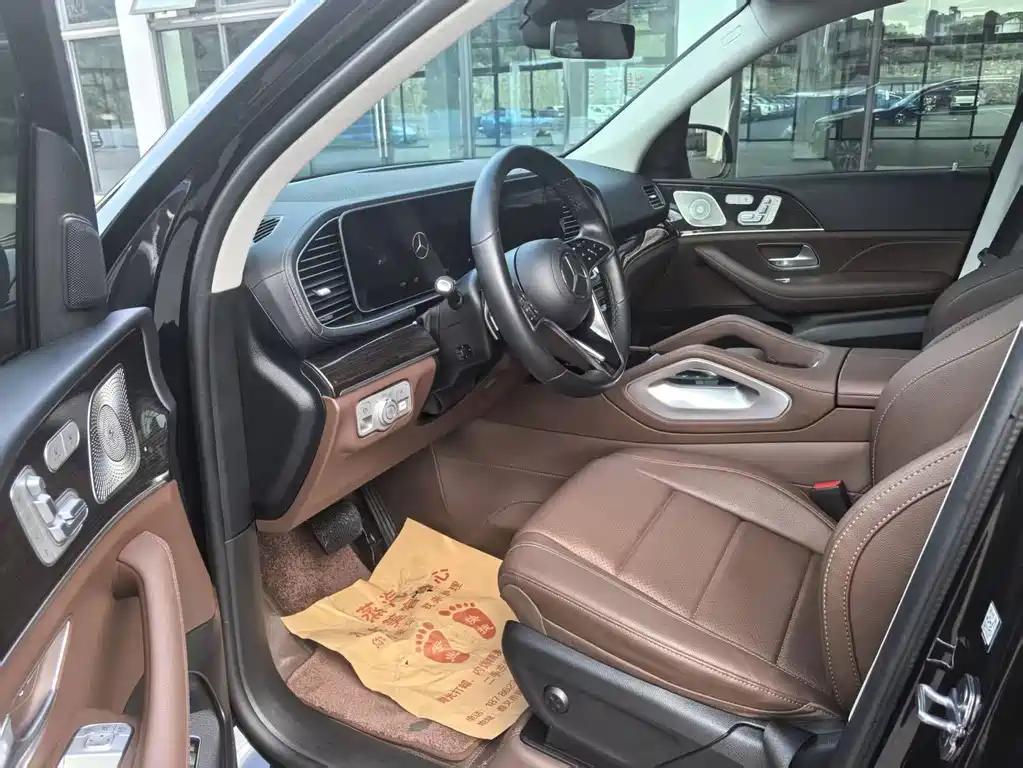 Mercedes-Benz GLE (Import) — миниатюра 4