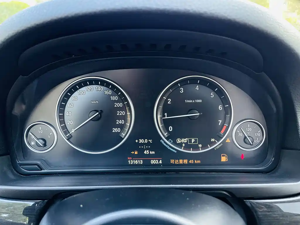 BMW 5 Series — миниатюра 12