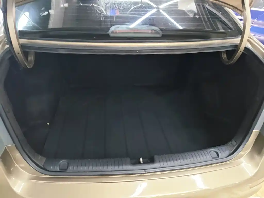 Kia K2 — миниатюра 19